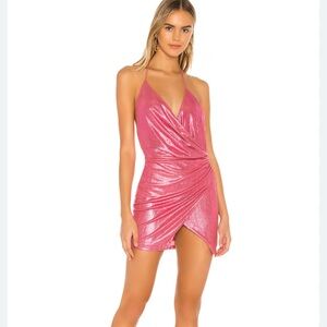 Superdown pink dress XS
missie wrap front dress
Going out 
Halter top